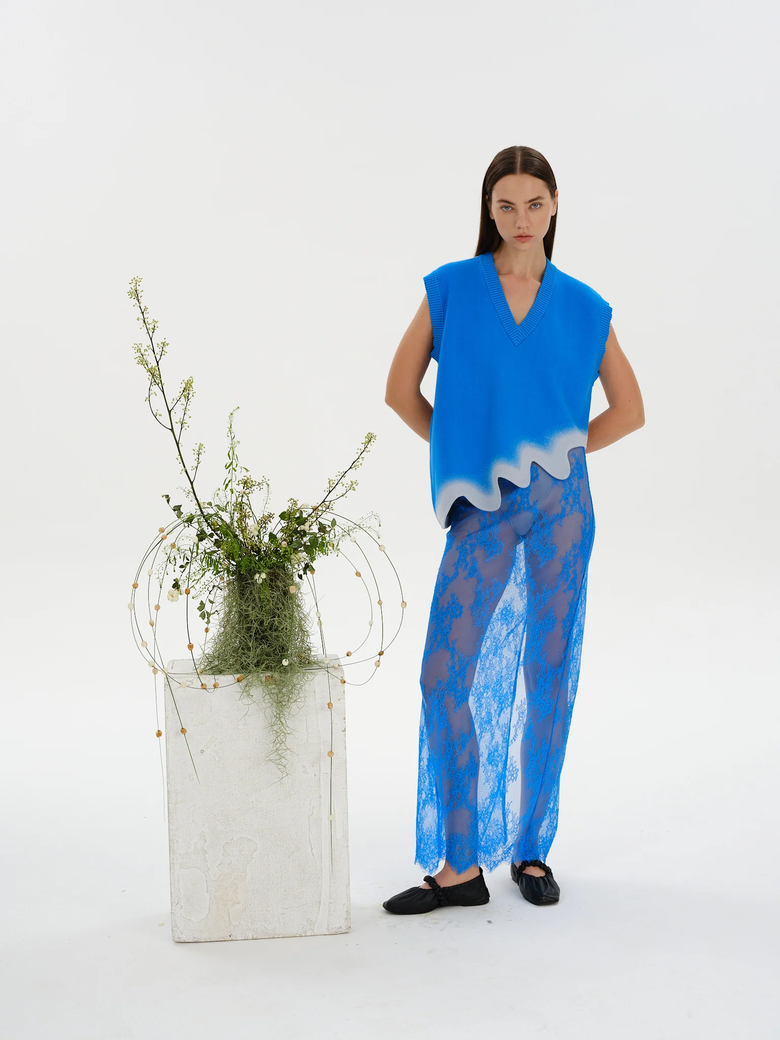 ALLISON LACE LONG SKIRT - Image 2