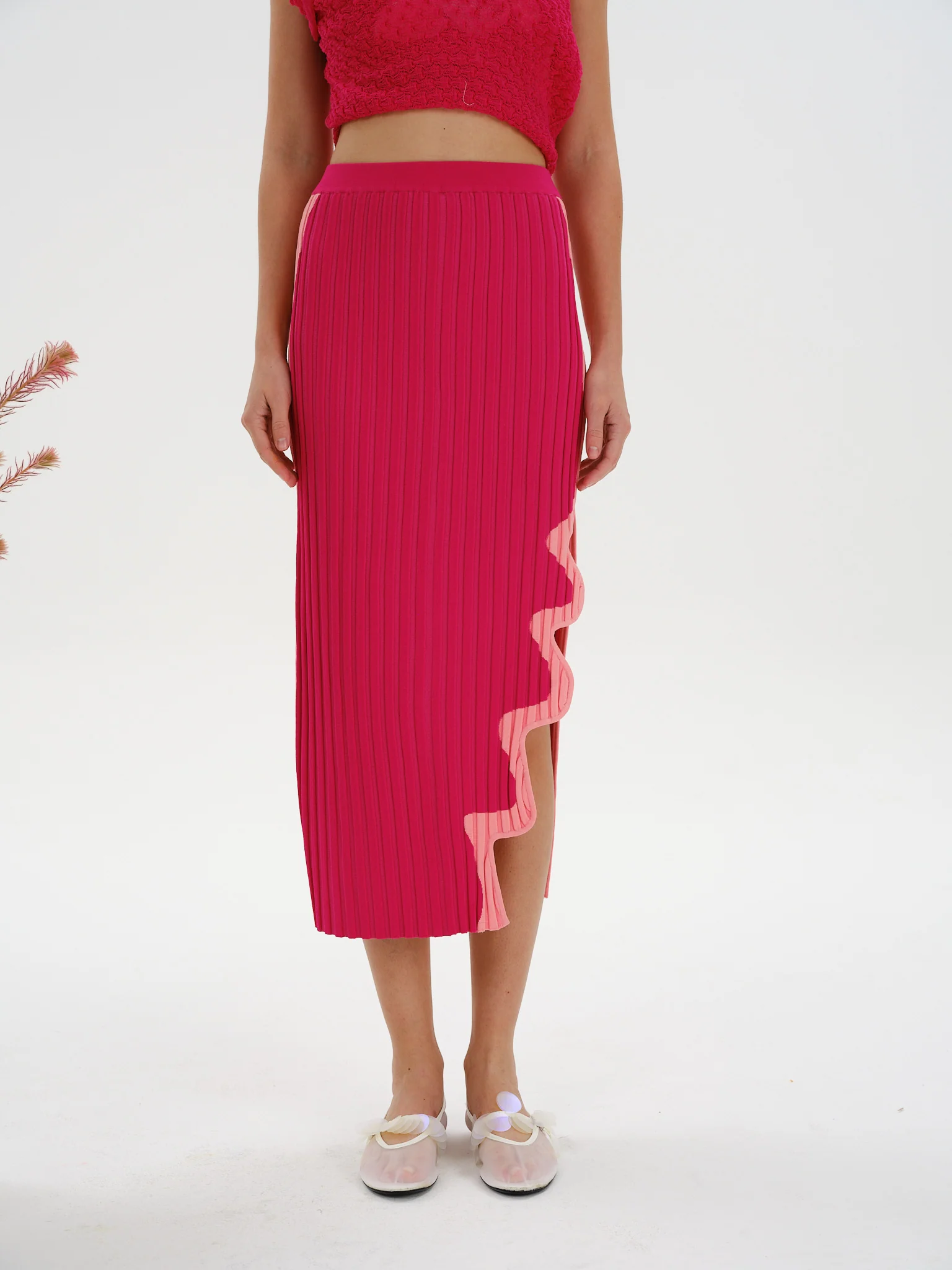JELA PLEATED MIDI SKIRT